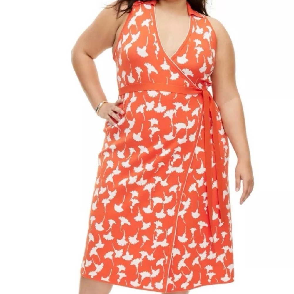 Diane Von Furstenberg Red & White Sleeveless floral sweater Wrap Dress with Belt - Picture 7 of 7